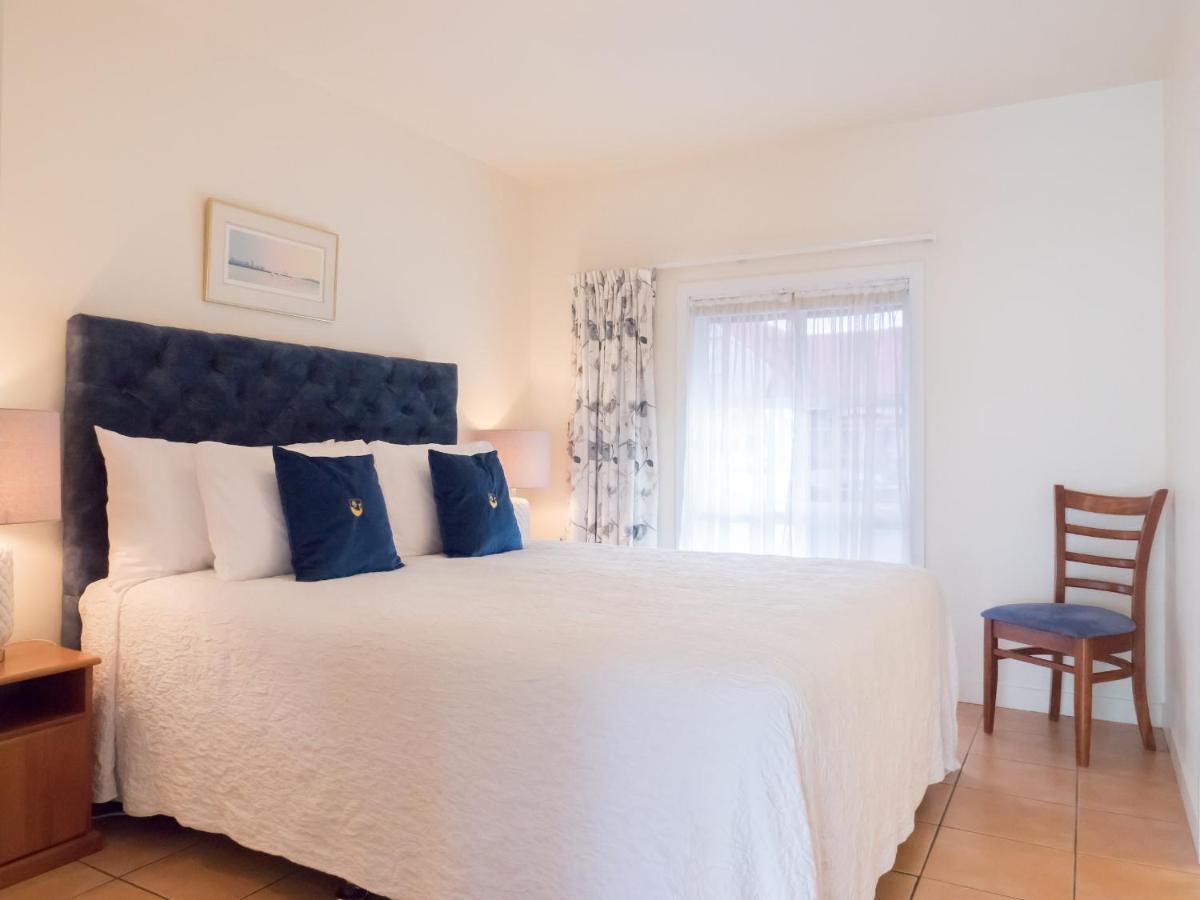 Commodores Lodge Russell Ngoại thất bức ảnh