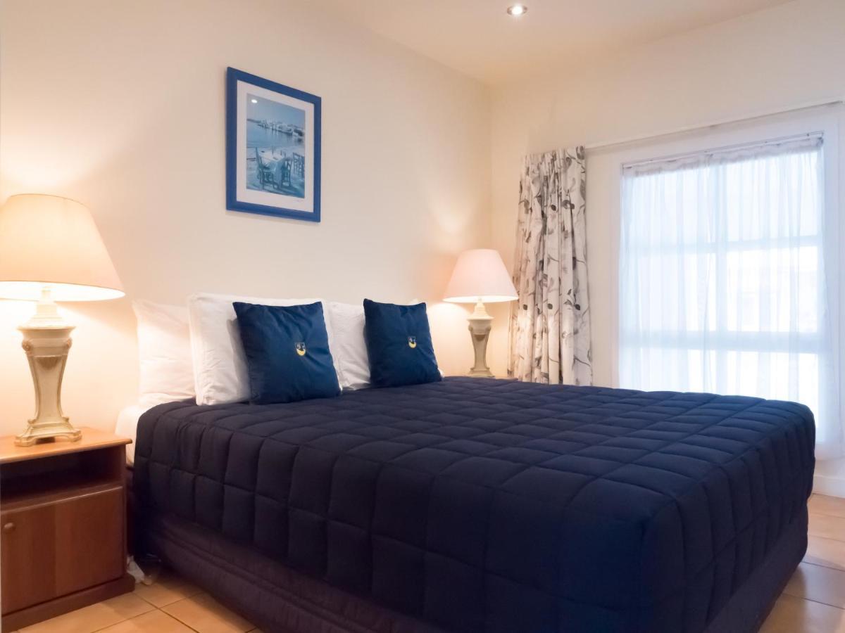 Commodores Lodge Russell Ngoại thất bức ảnh