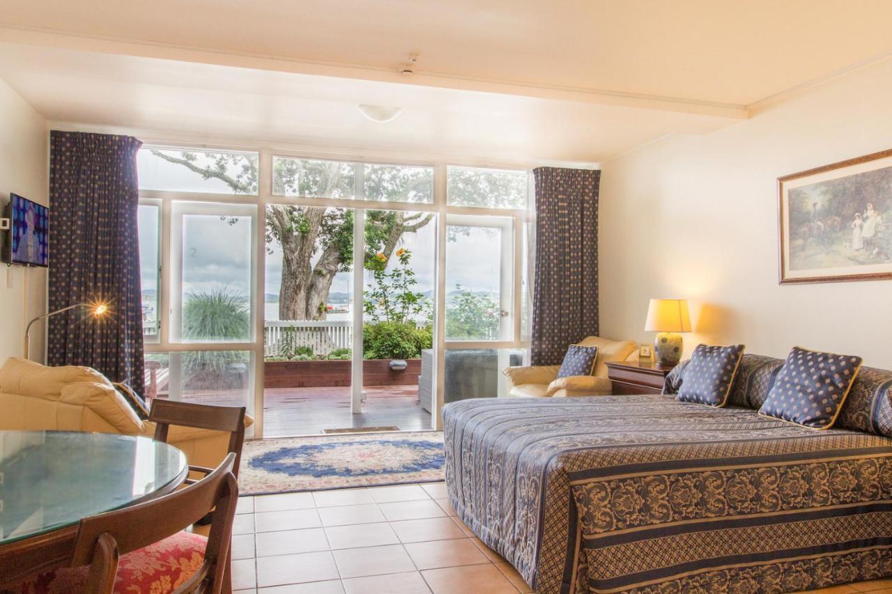 Commodores Lodge Russell Ngoại thất bức ảnh